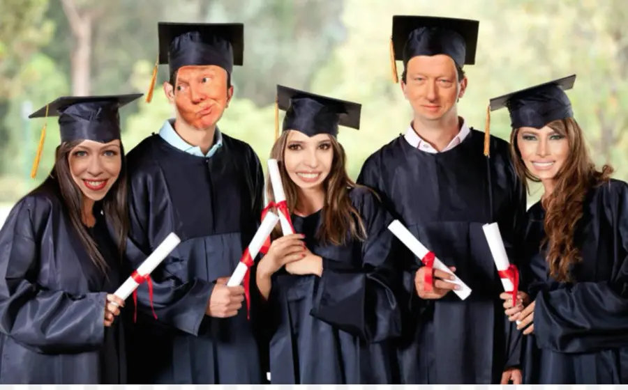 Graduados，Bonés PNG